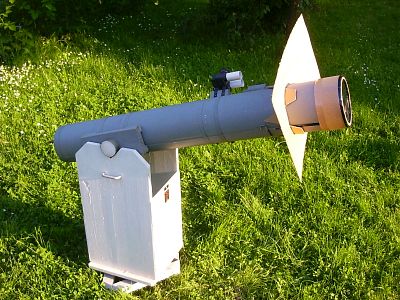 Muj 15-cm dobson se slunecnim filtrem a clonou